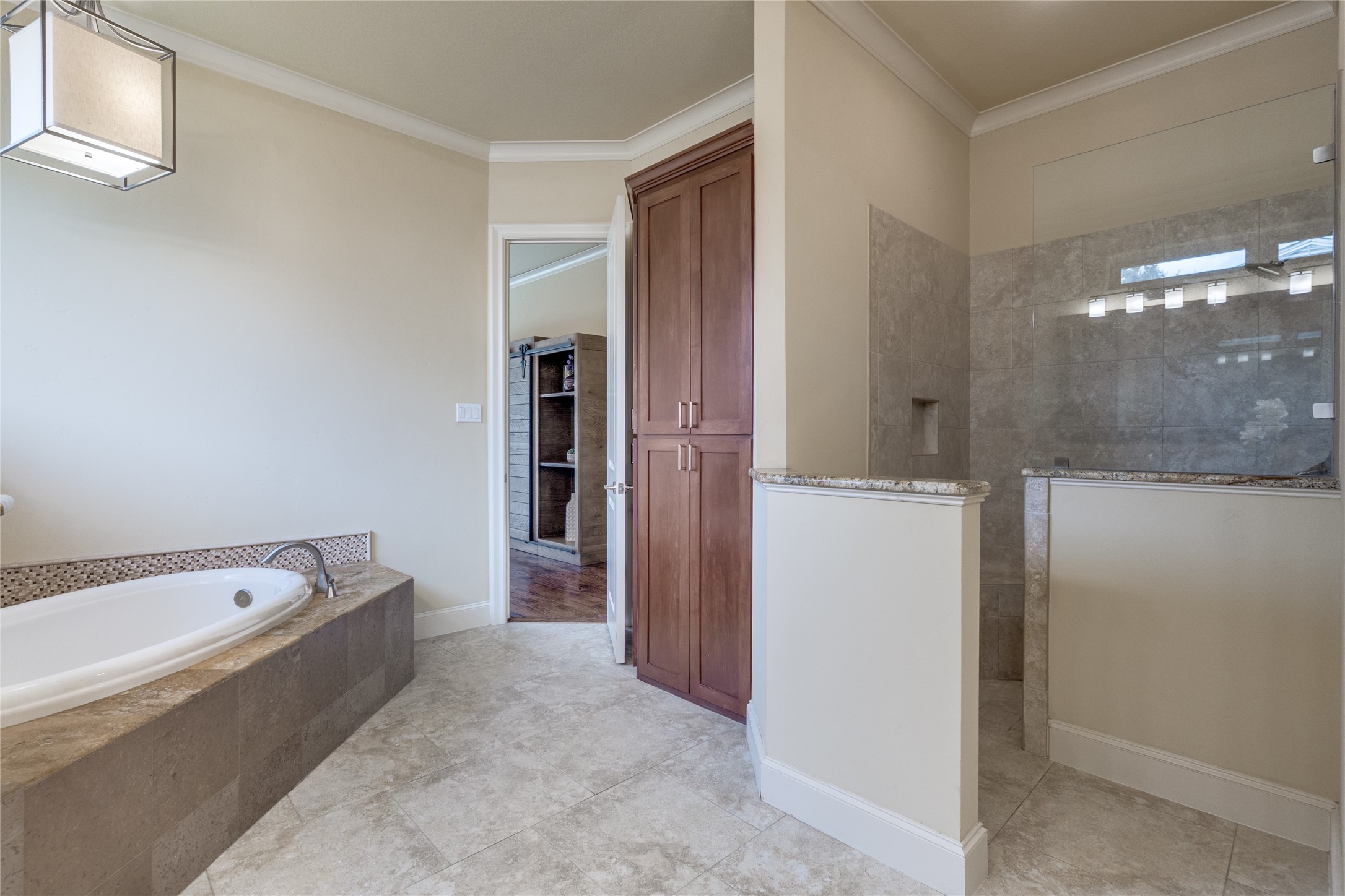 5650 Charlestown Drive Dallas TX 75230