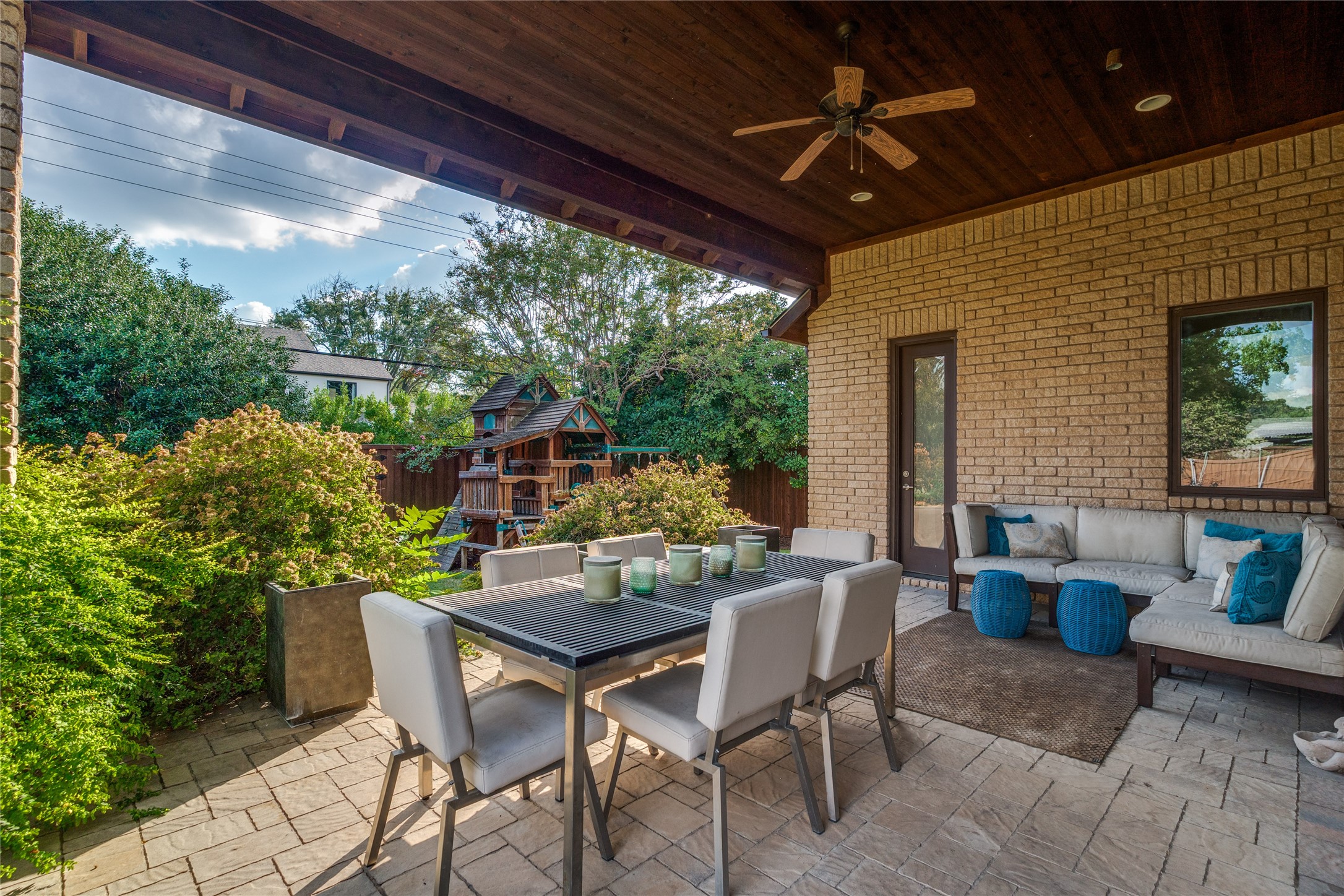 5650 Charlestown Drive Dallas TX 75230