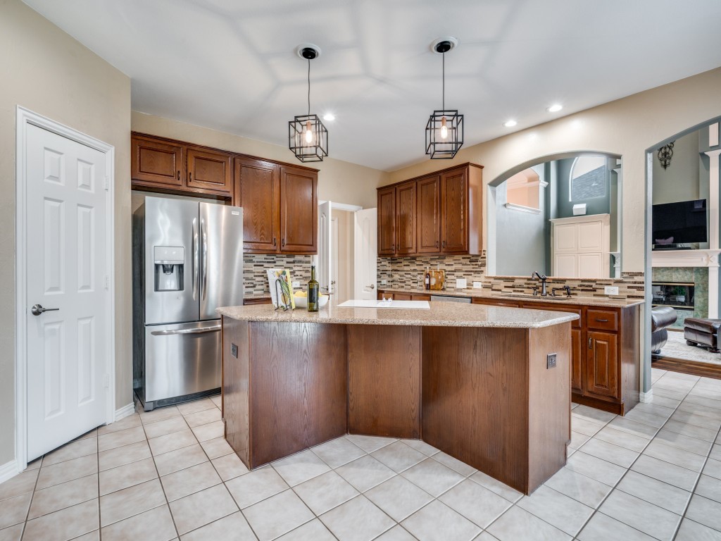 8200 Weiss Avenue Plano TX 75025
