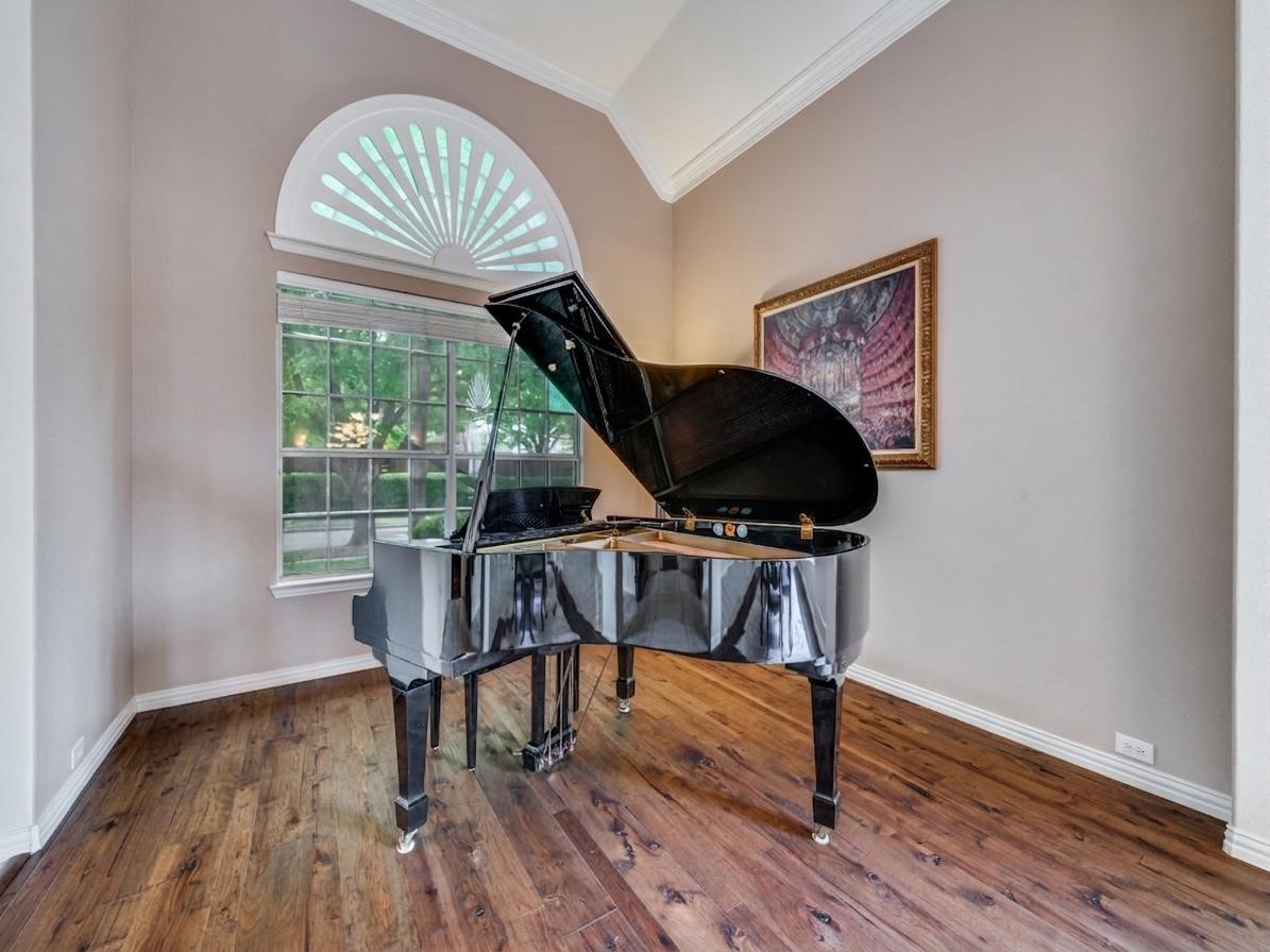 8200 Weiss Avenue Plano TX 75025