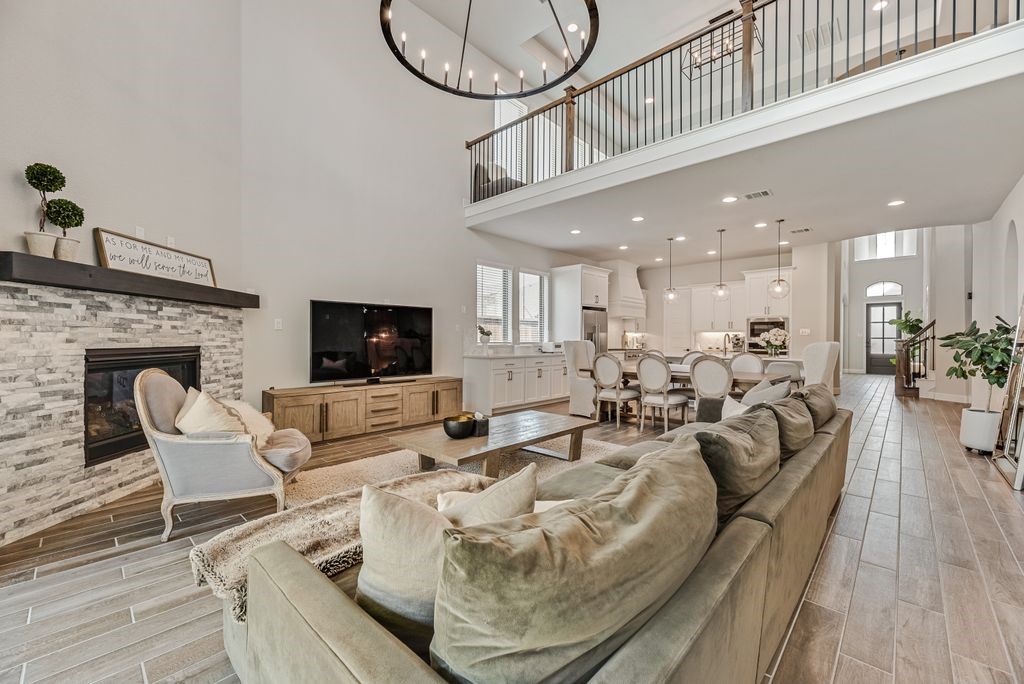 1753 Sir Dustin Lane Carrollton TX 75010