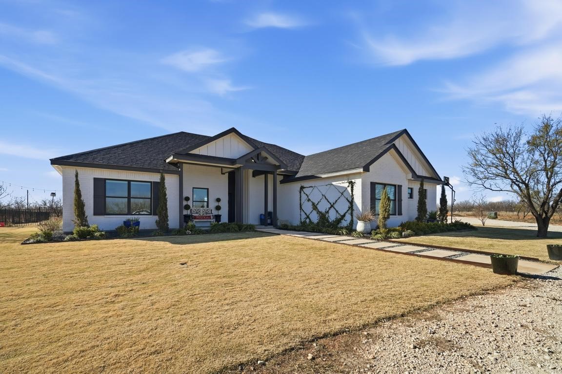 136 Mistletoe Ridge Lawn TX 79530