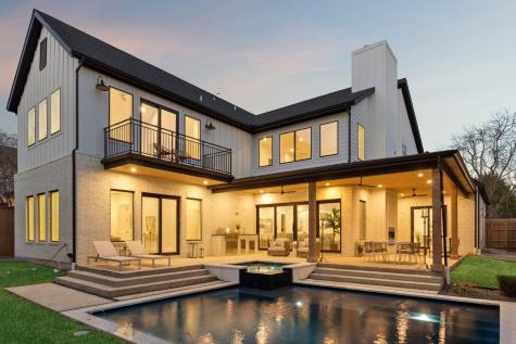1811 Bermuda Street Dallas TX 75214