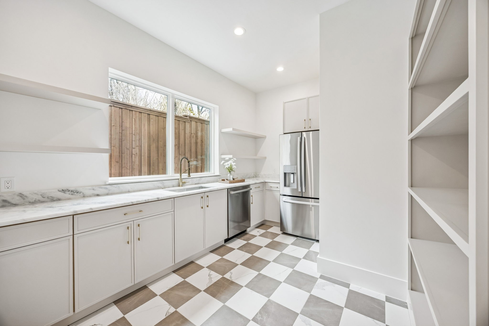 1811 Bermuda Street Dallas TX 75214