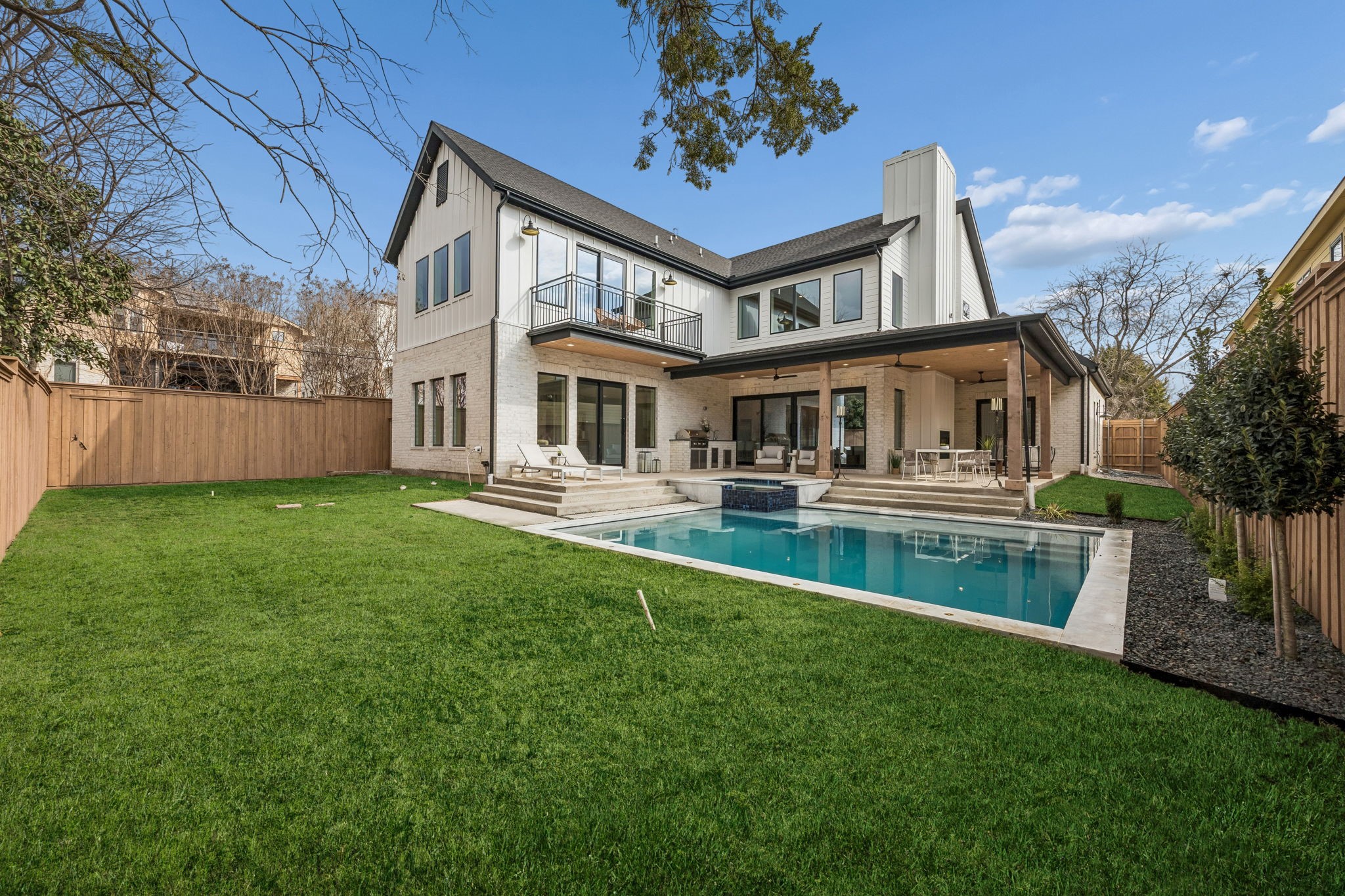 1811 Bermuda Street Dallas TX 75214