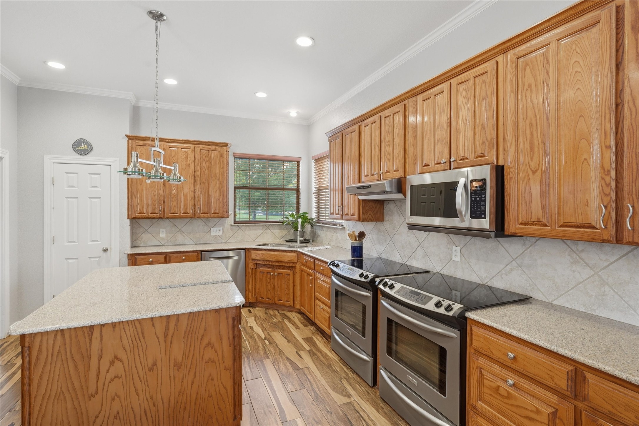 1013 Telford Trail Crowley TX 76036