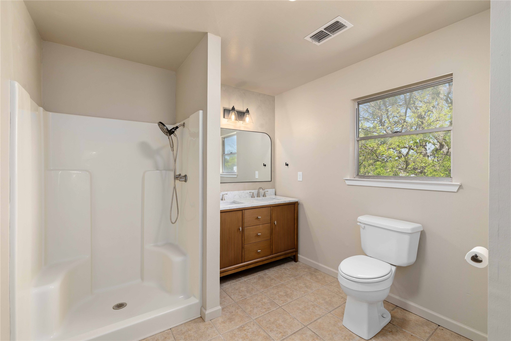 1604 5th Street Goldthwaite TX 76844