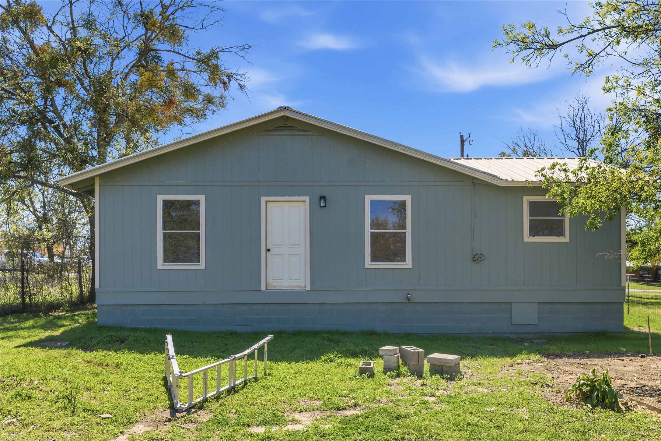 1604 5th Street Goldthwaite TX 76844