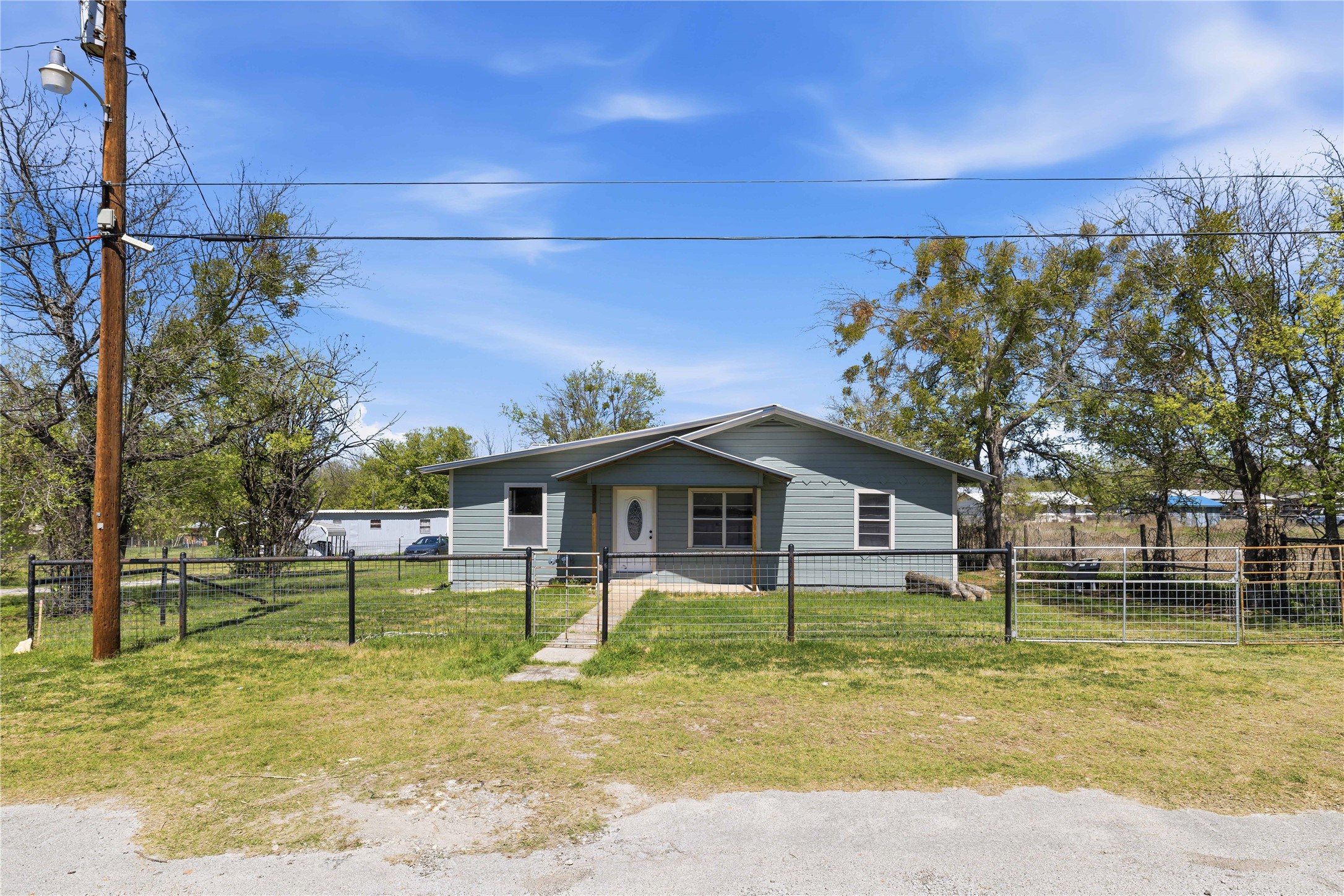 1604 5th Street Goldthwaite TX 76844