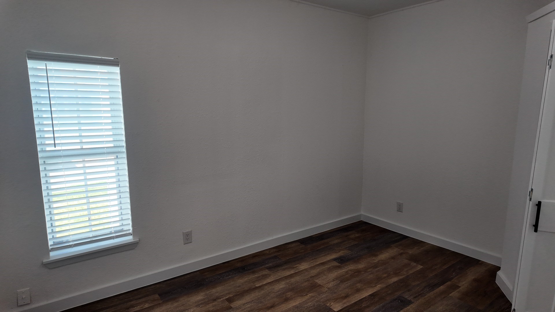 215 S Walker Street Mesquite TX 75149