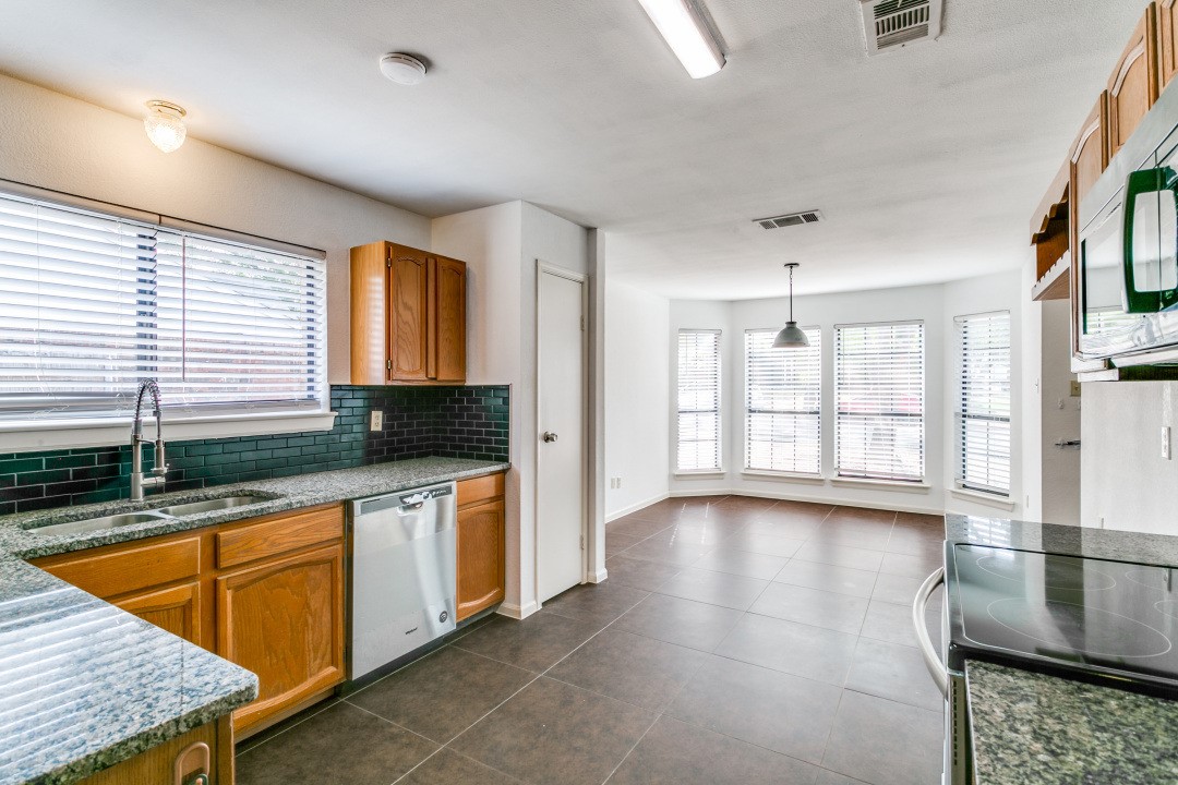 254 Barclay Avenue Coppell TX 75019