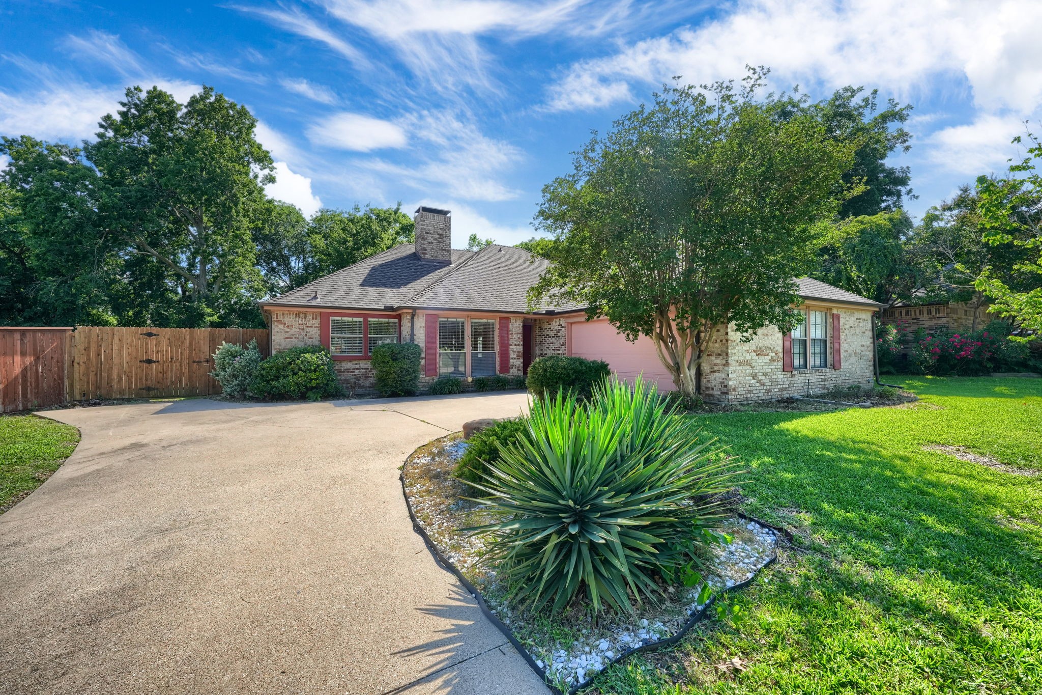 5433 Deep Canyon Drive Garland TX 75043