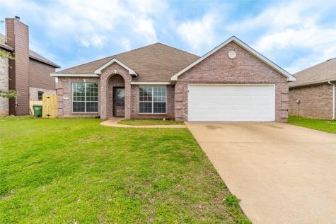 1405 Baylee Street Seagoville TX 75159