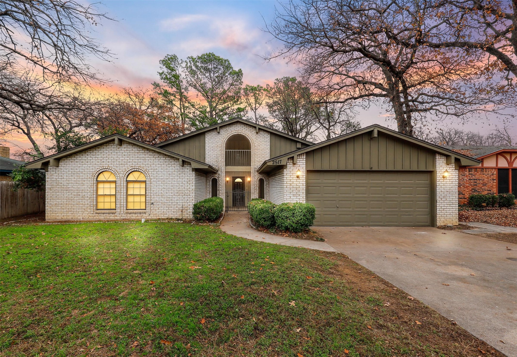 2517 Warren Lane Fort Worth TX 76112