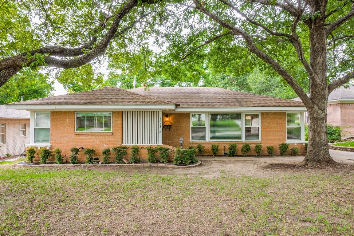 8633 Westglen Drive Dallas TX 75228