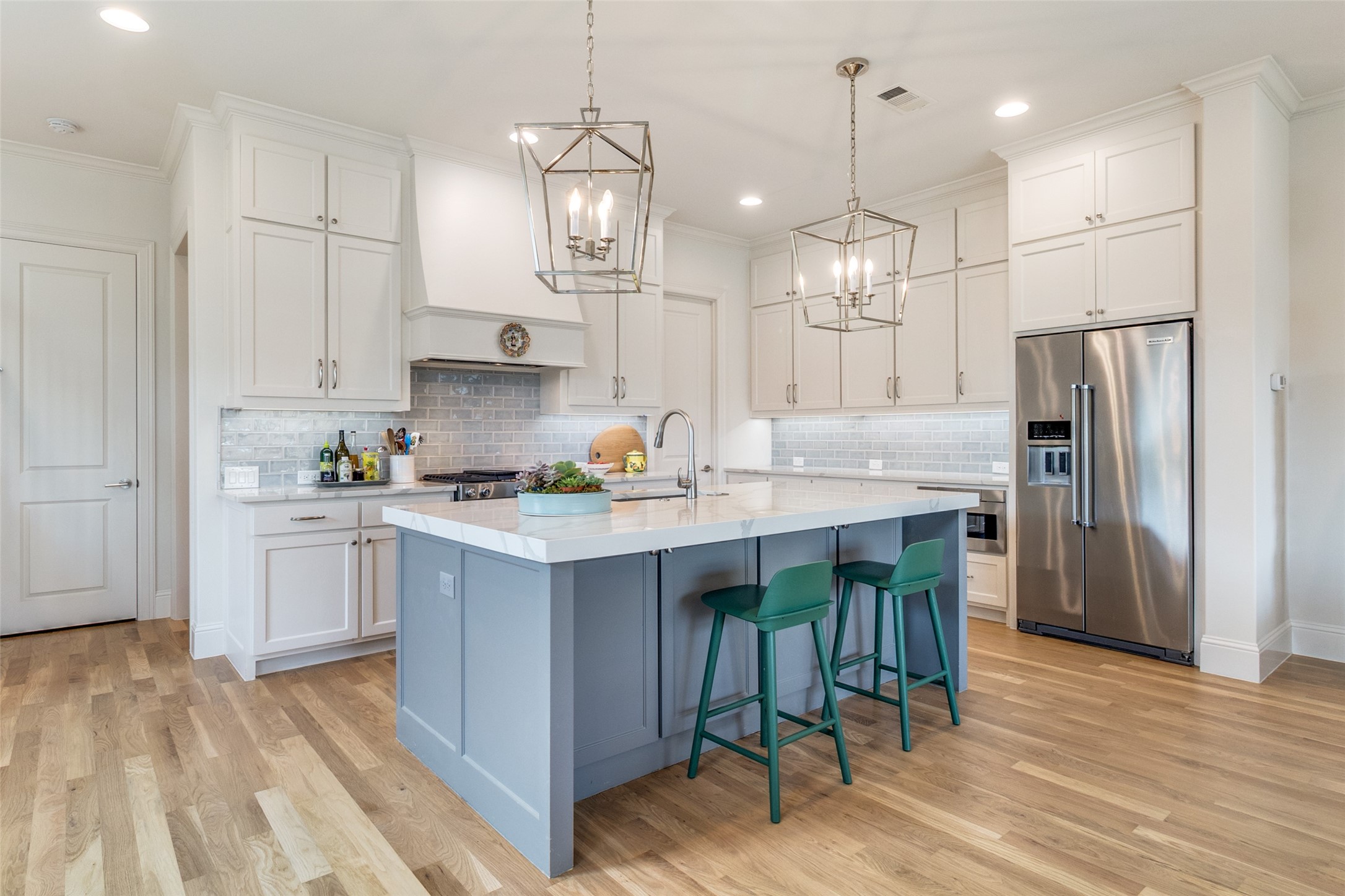 4621 Cowan Avenue Dallas TX 75209
