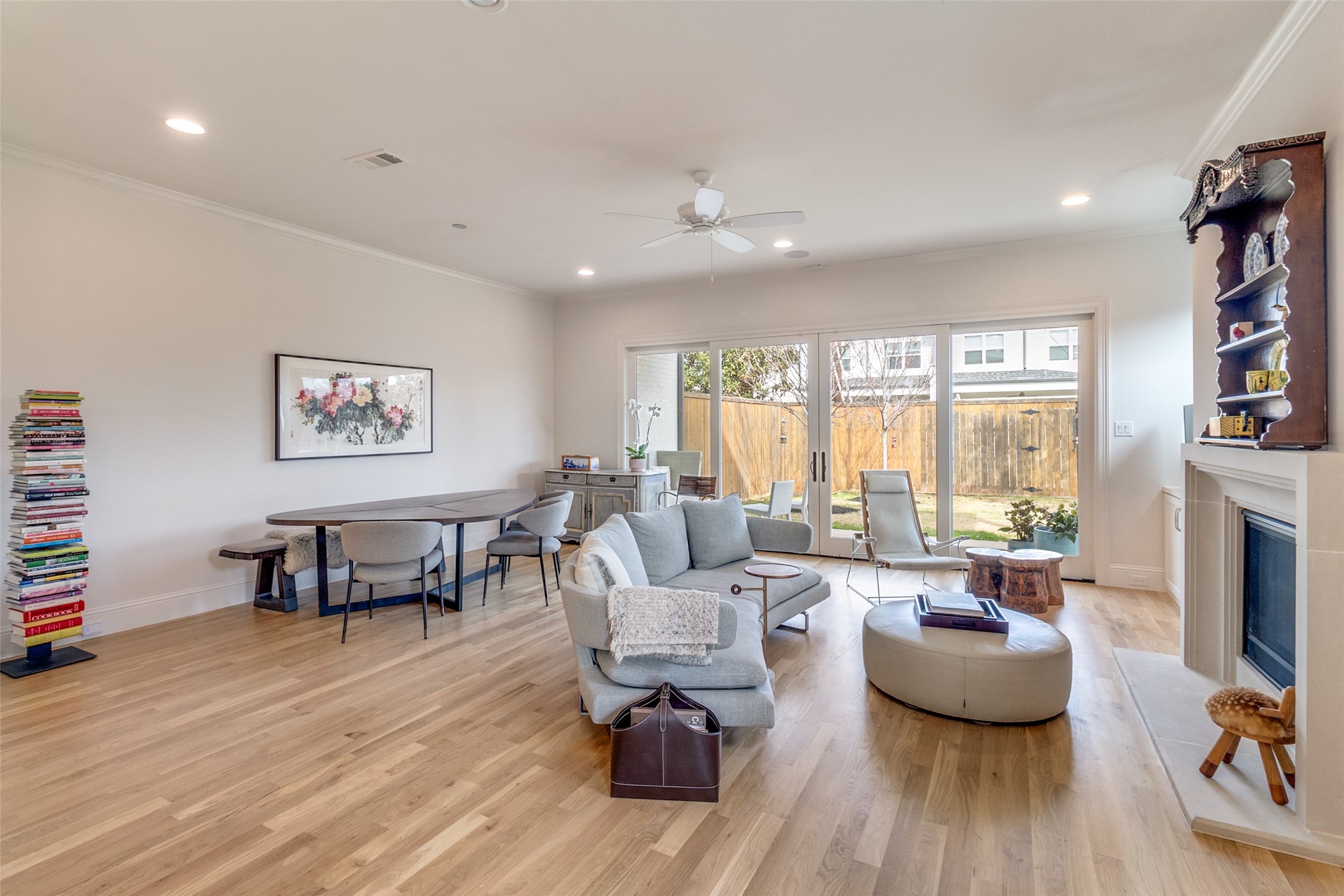 4621 Cowan Avenue Dallas TX 75209