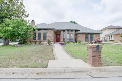 4220 Old Dominion Drive Arlington TX 76016