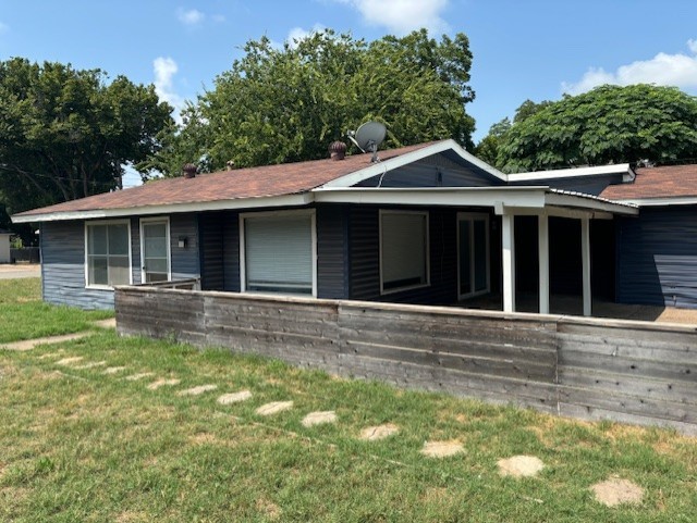 401 Roberts Cut Off Road River Oaks TX 76114