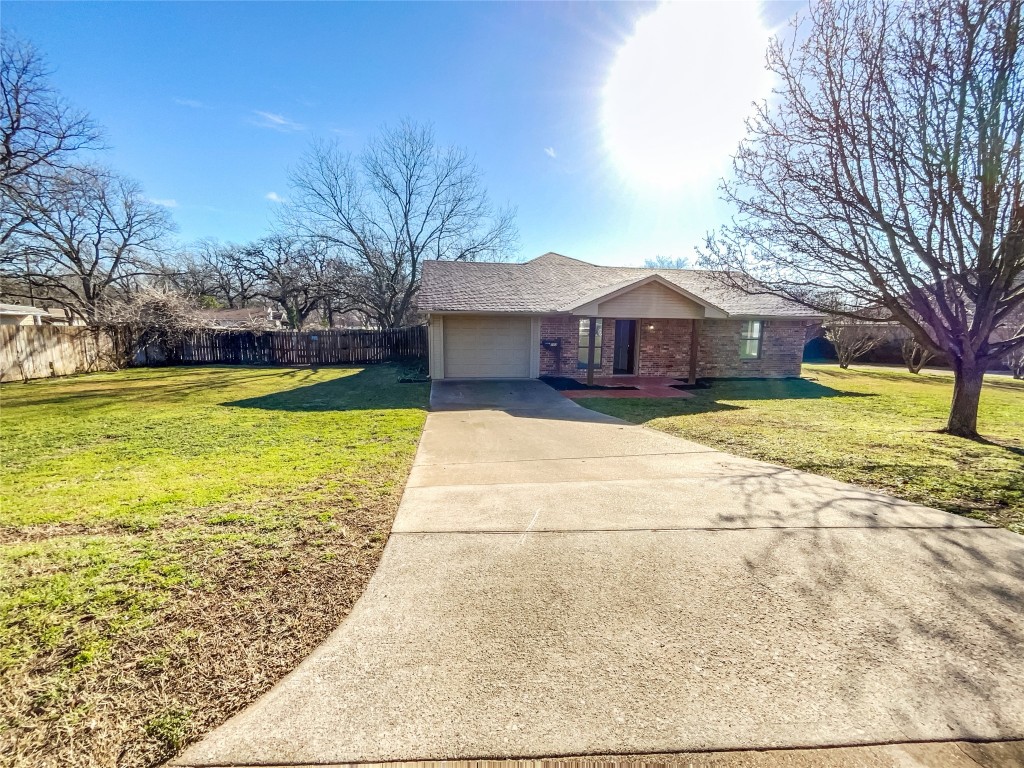 103 Hickory Lane Weatherford TX 76086