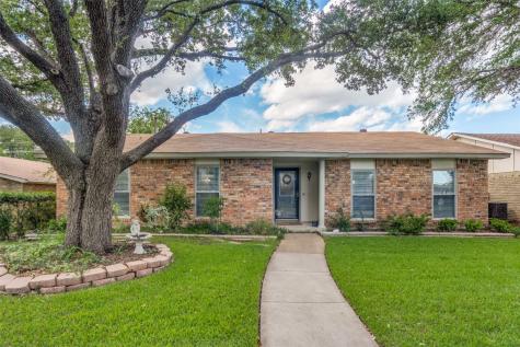 2049 Christie Lane Carrollton TX 75007