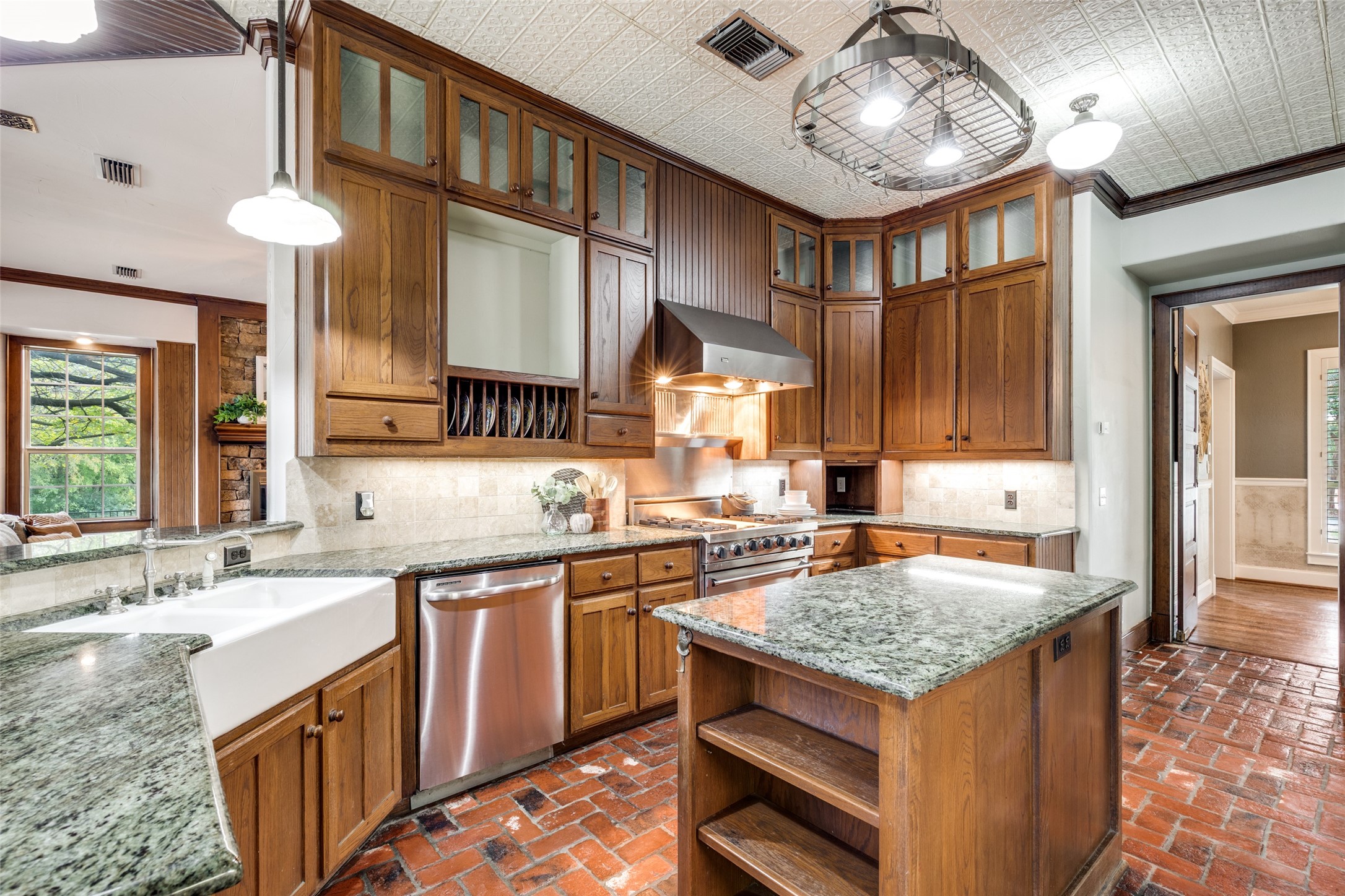 1833 Dr Sanders Road Cross Roads TX 76227