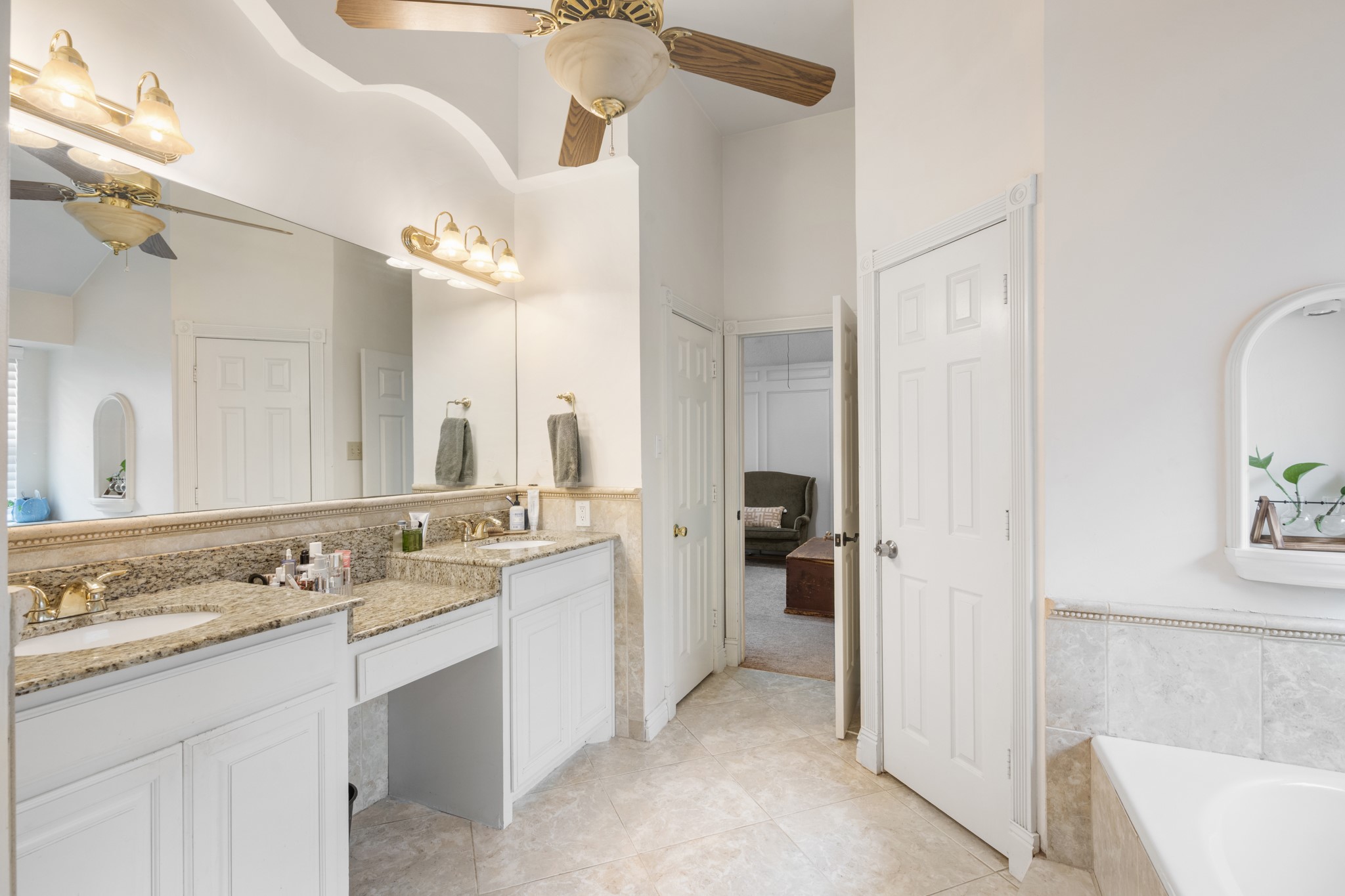7025 Escondido Drive Arlington TX 76016