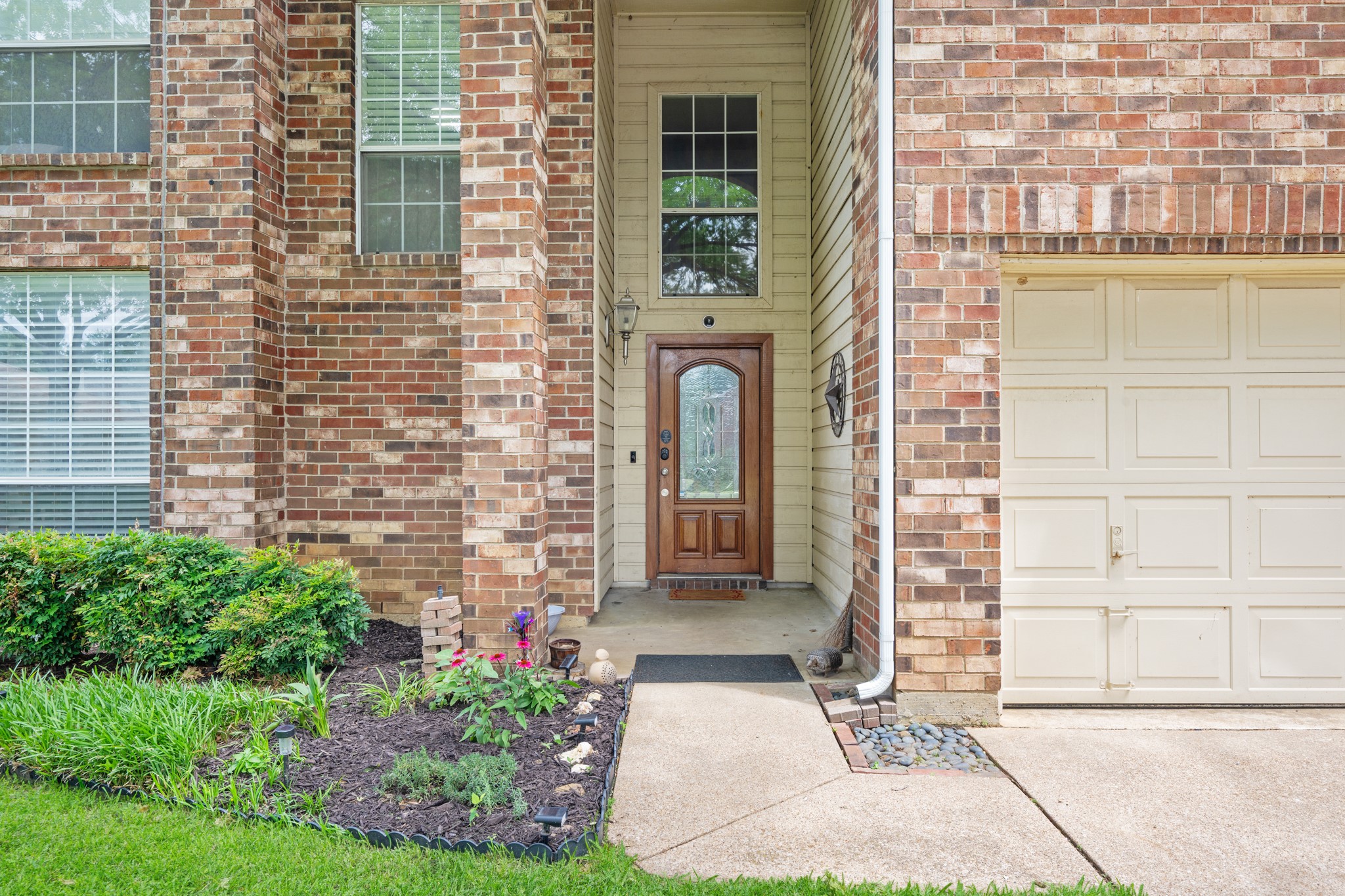 7025 Escondido Drive Arlington TX 76016