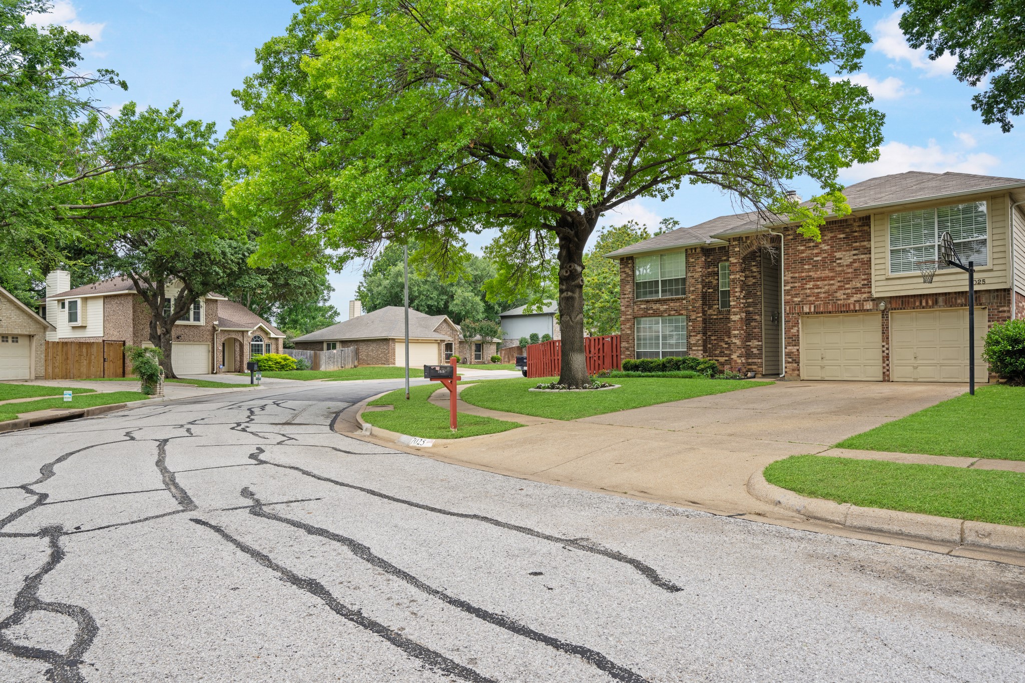 7025 Escondido Drive Arlington TX 76016