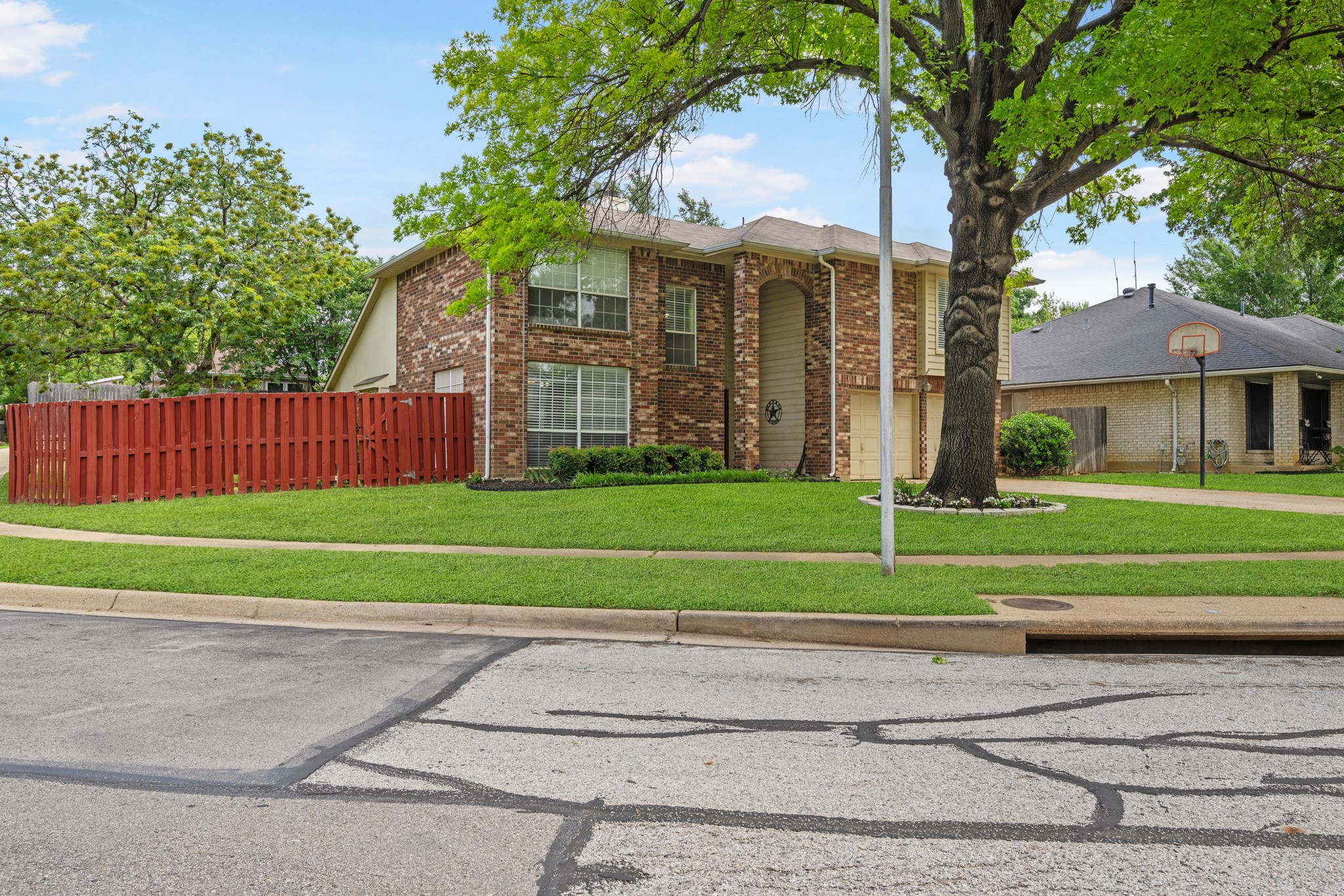 7025 Escondido Drive Arlington TX 76016