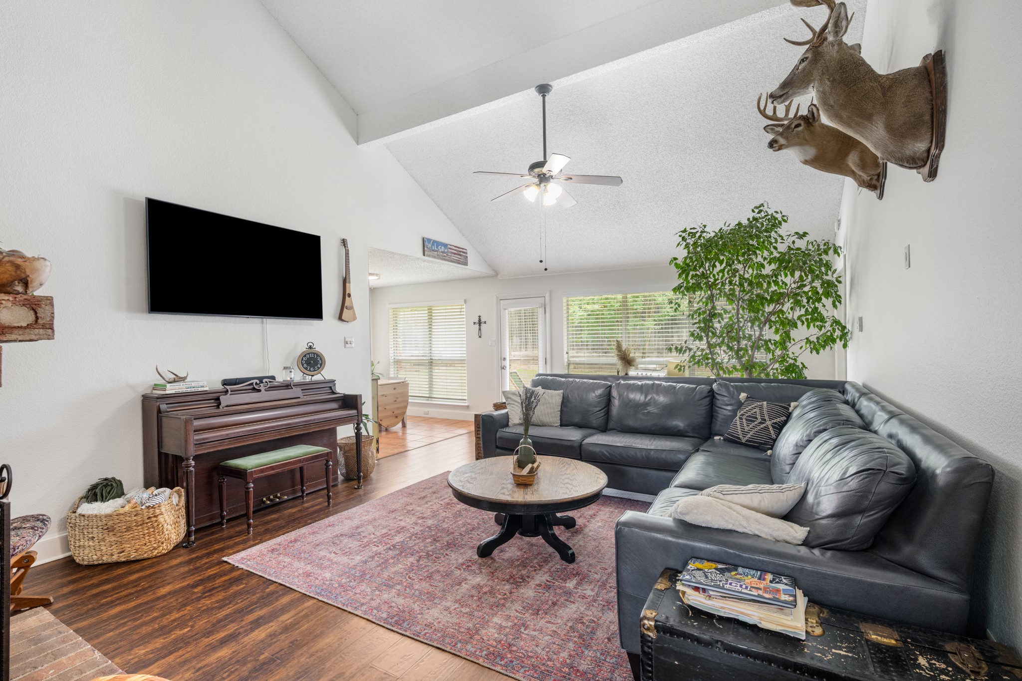 7025 Escondido Drive Arlington TX 76016