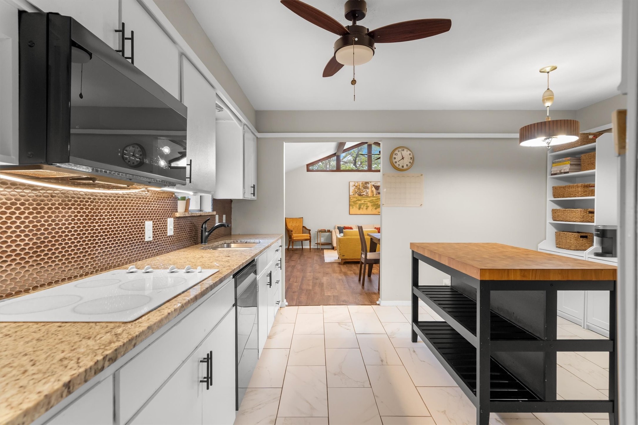 632 Caduceus Court Hurst TX 76053