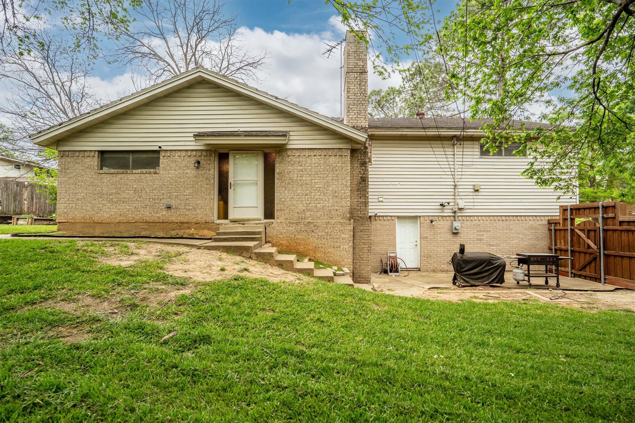 632 Caduceus Court Hurst TX 76053
