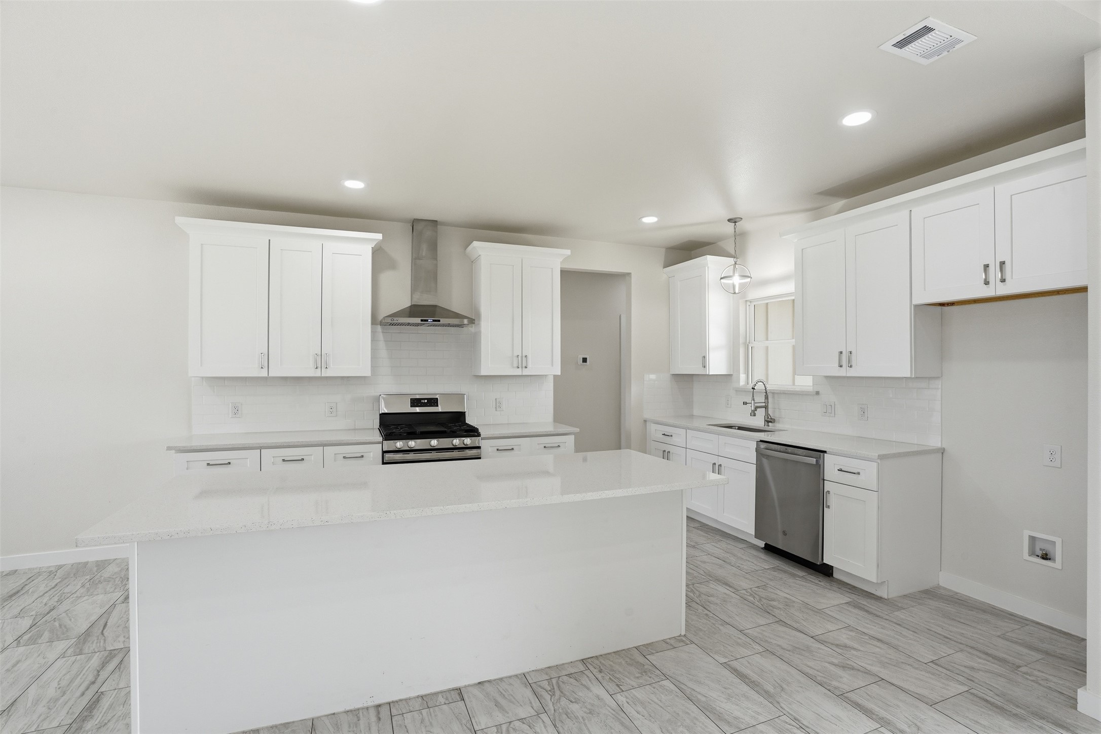 532 Highview Court Godley TX 76044