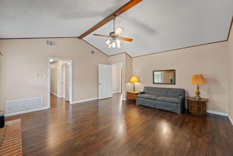 6265 County Road 305 Grandview TX 76050