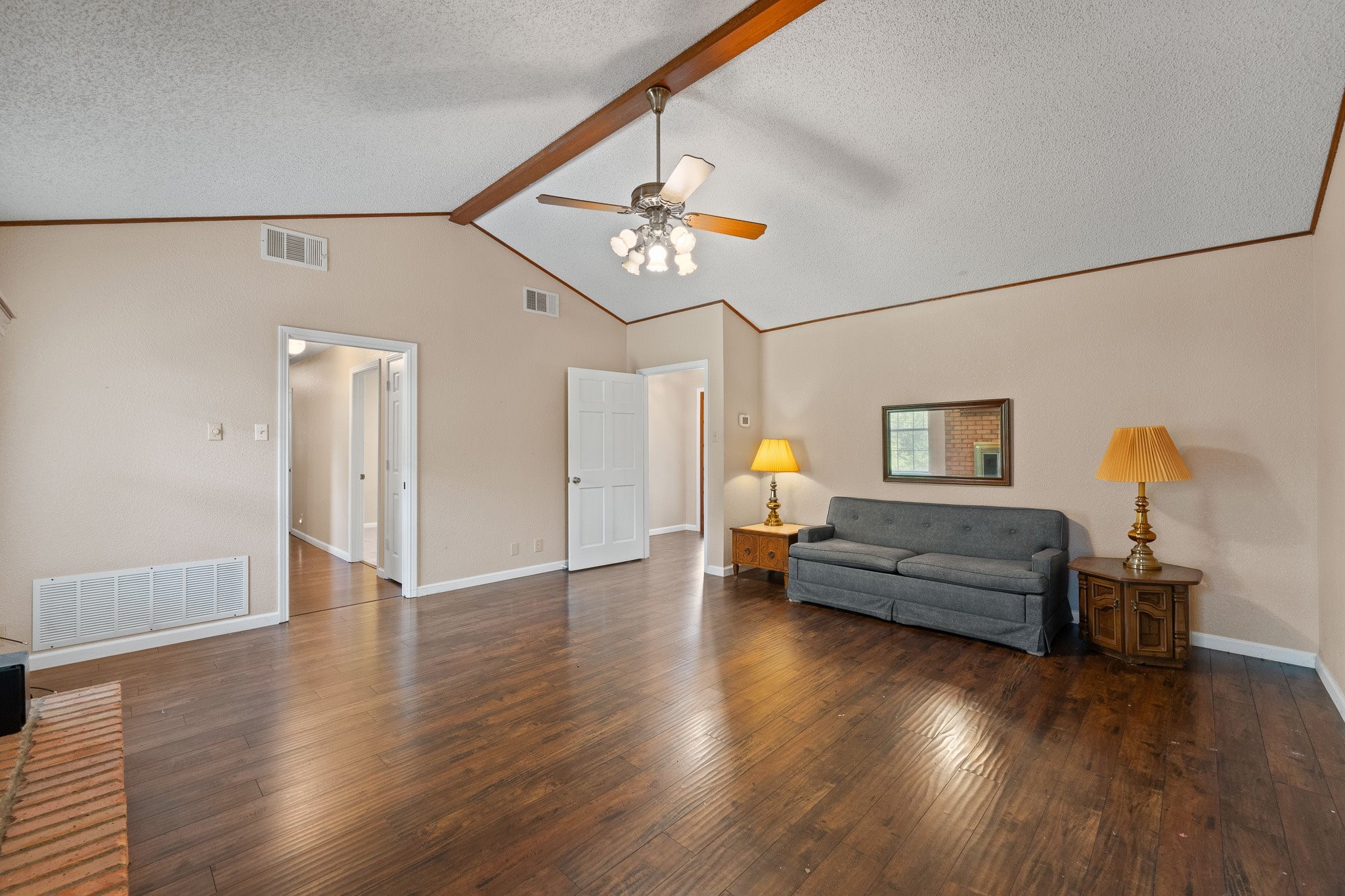 6265 County Road 305 Grandview TX 76050