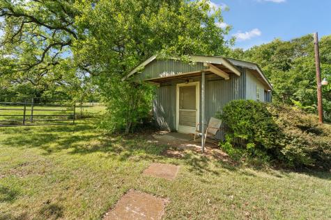 6265 County Road 305 Grandview TX 76050