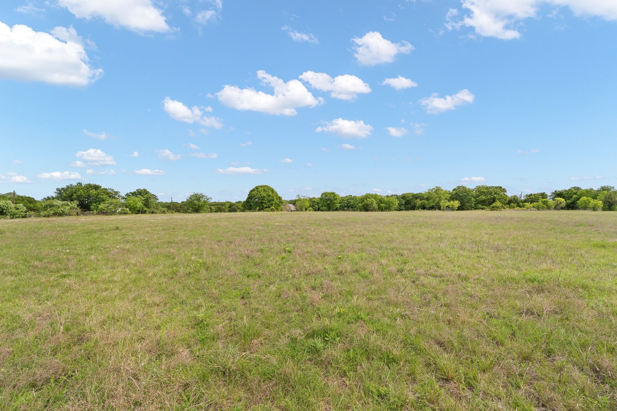 6265 County Road 305 Grandview TX 76050
