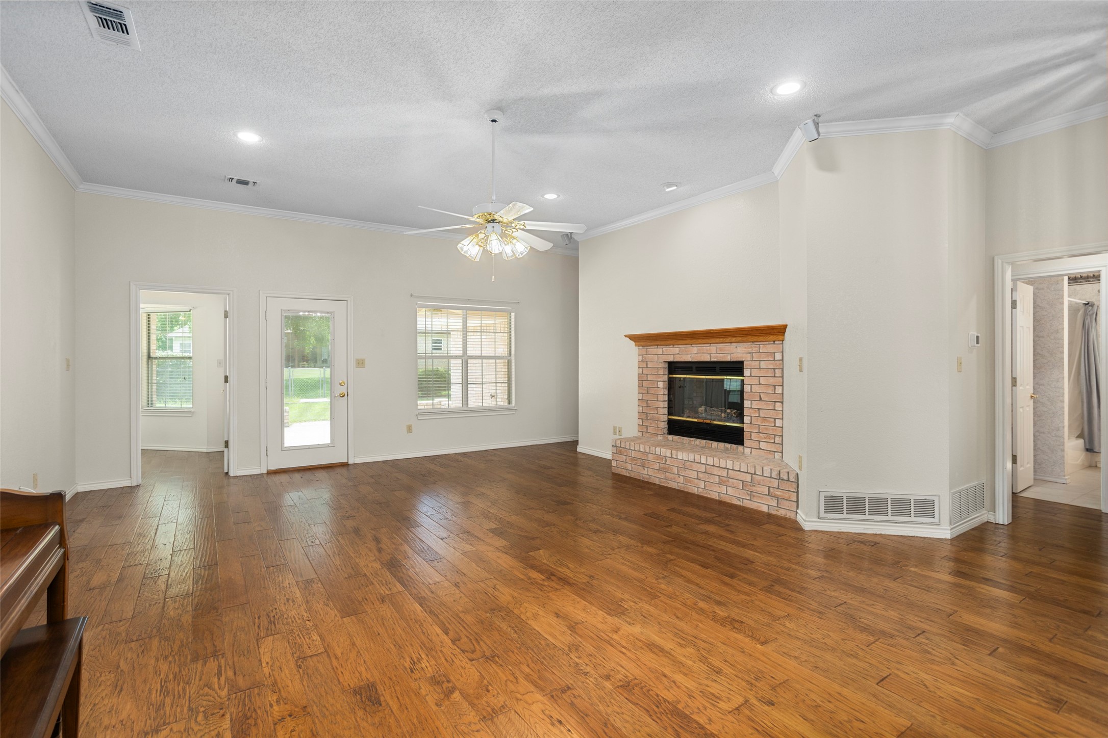 5522 Wedgefield Road Granbury TX 76049