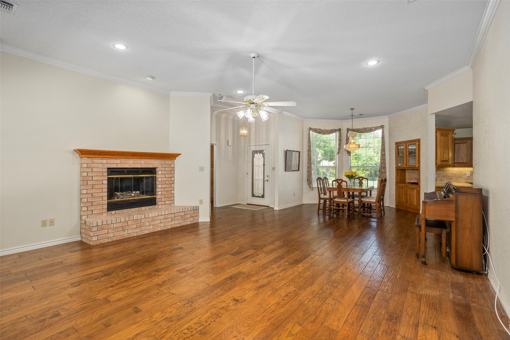 5522 Wedgefield Road Granbury TX 76049