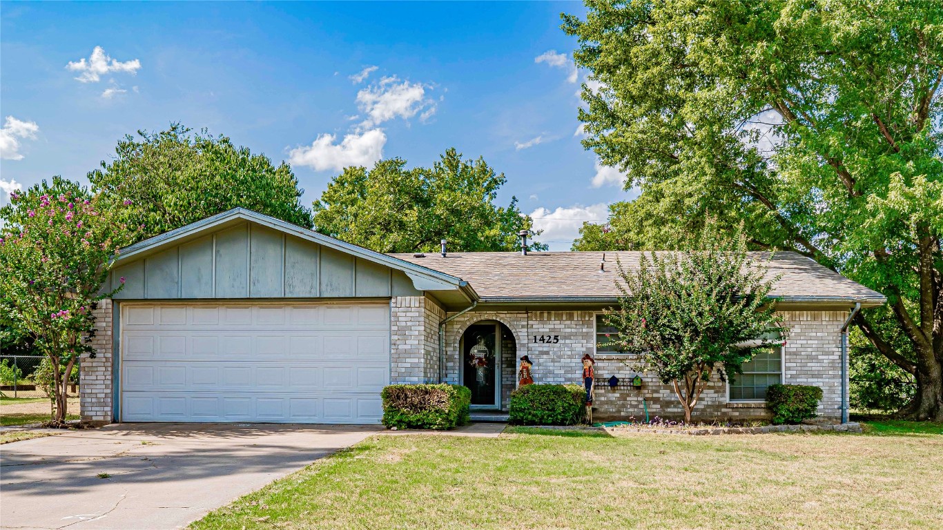 1425 Lockwood Street Stephenville TX 76401