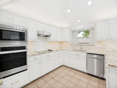 4312 Avonshire Lane Plano TX 75093