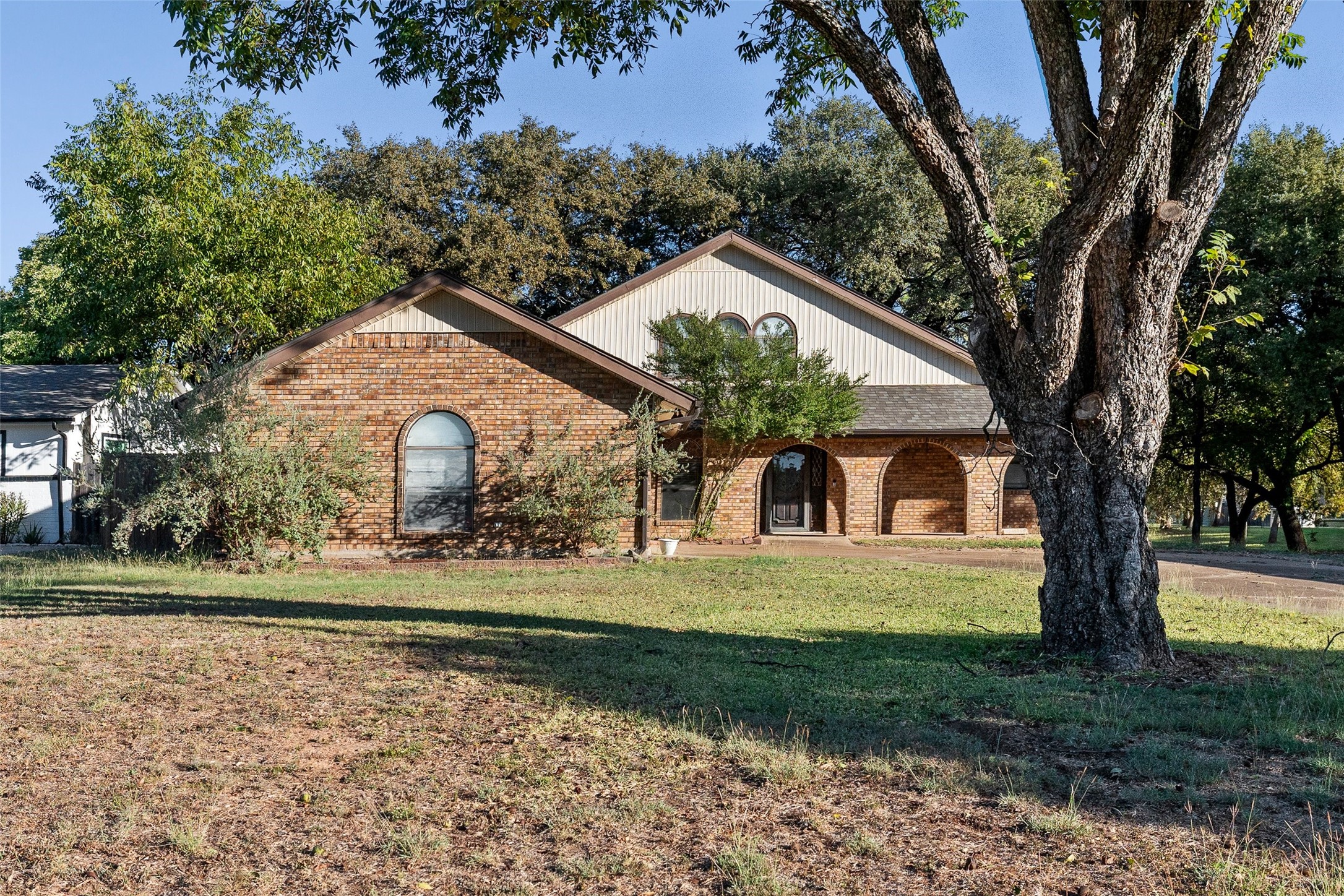 414 Granada Calle Court Granbury TX 76049