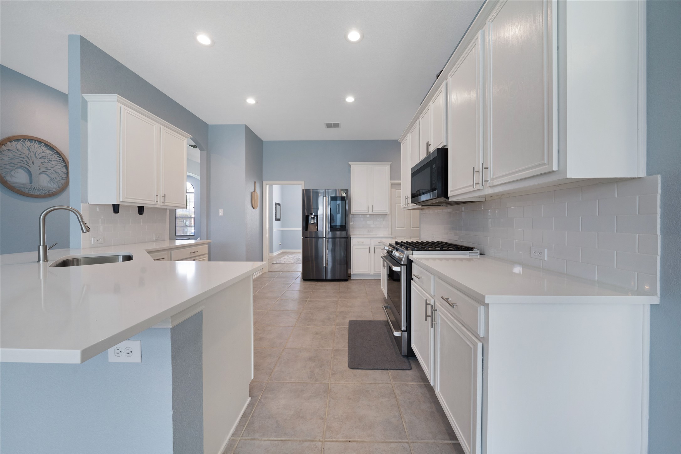 5208 Lake Haven Lane Grand Prairie TX 75052