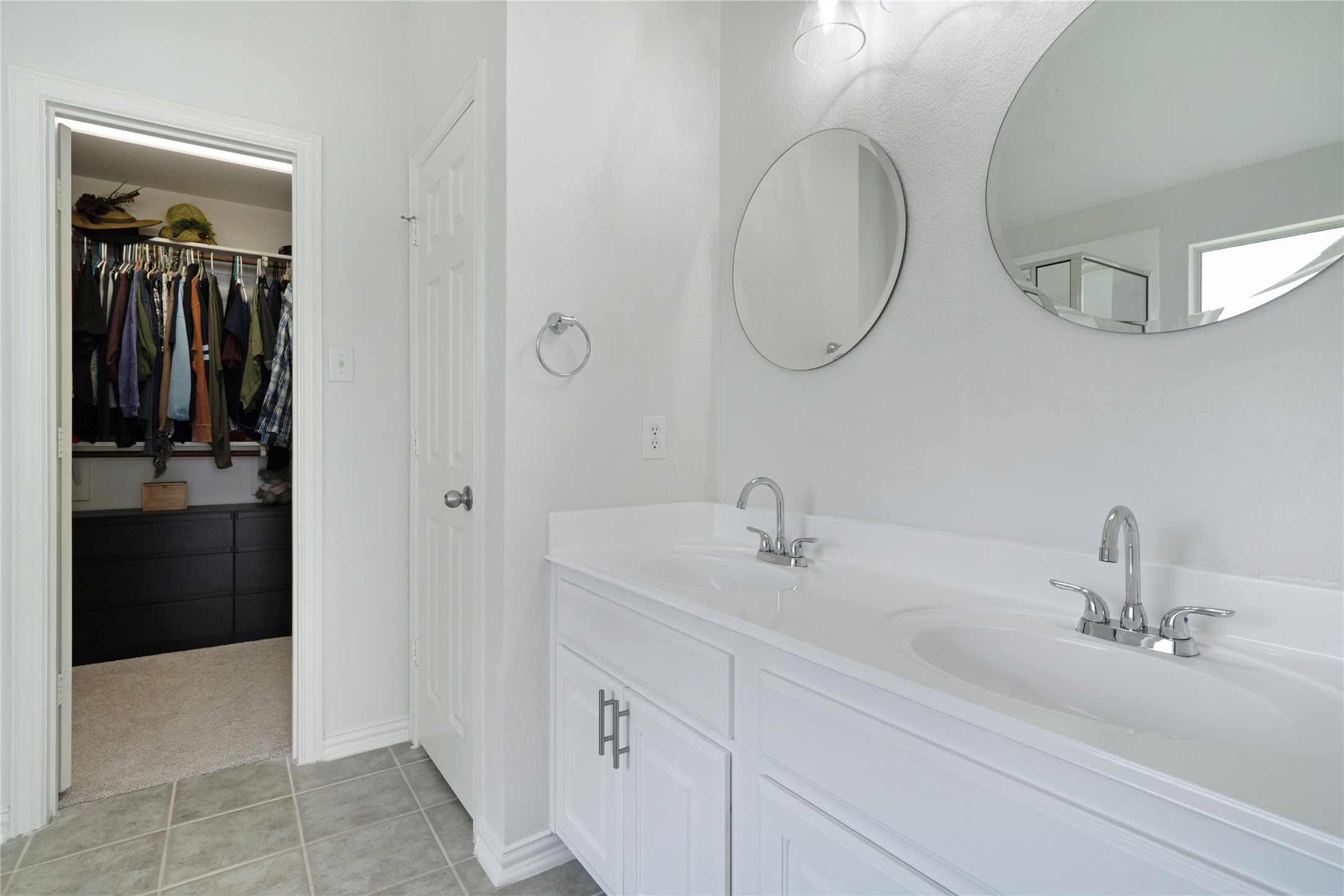 5208 Lake Haven Lane Grand Prairie TX 75052