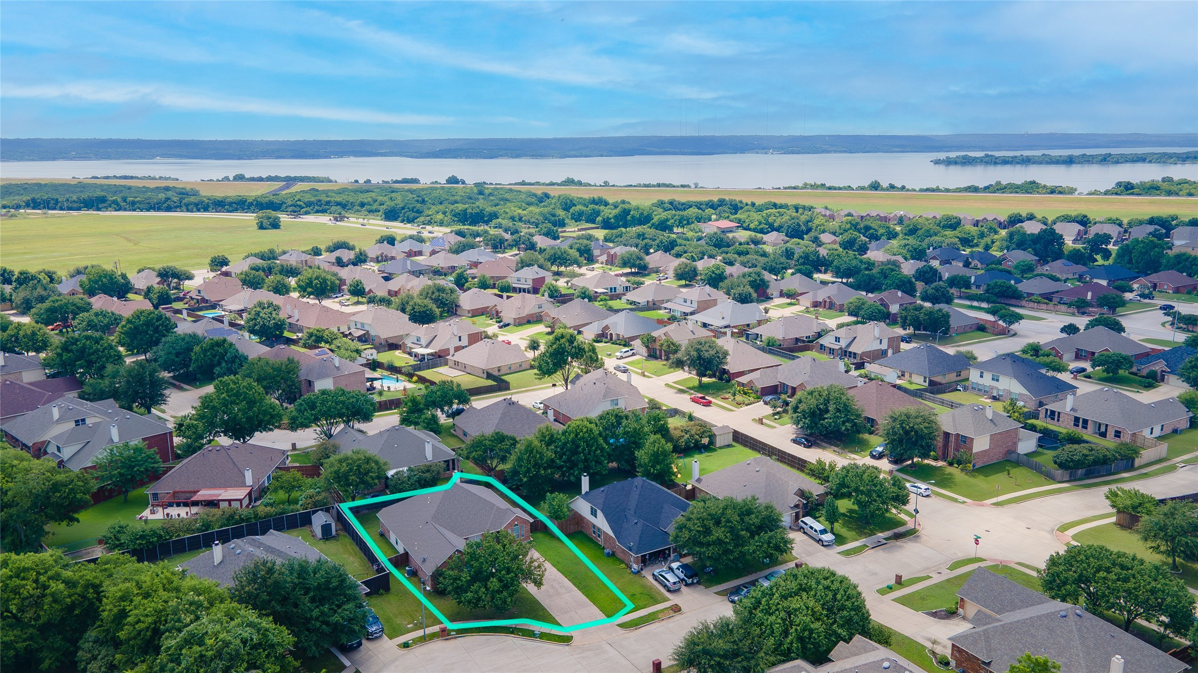5208 Lake Haven Lane Grand Prairie TX 75052