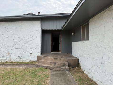 1101 S Trinity Street Decatur TX 76234