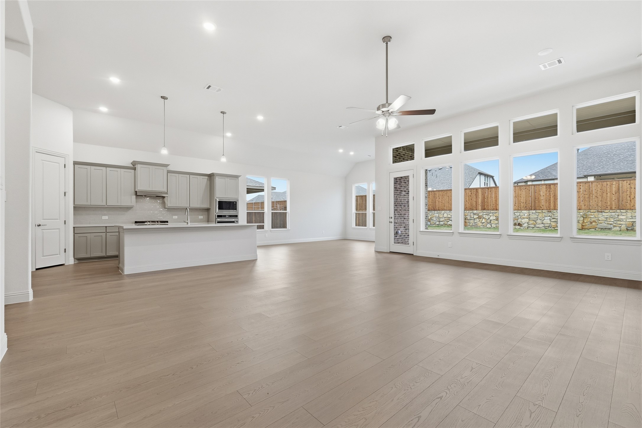 556 Flint Road Waxahachie TX 75167