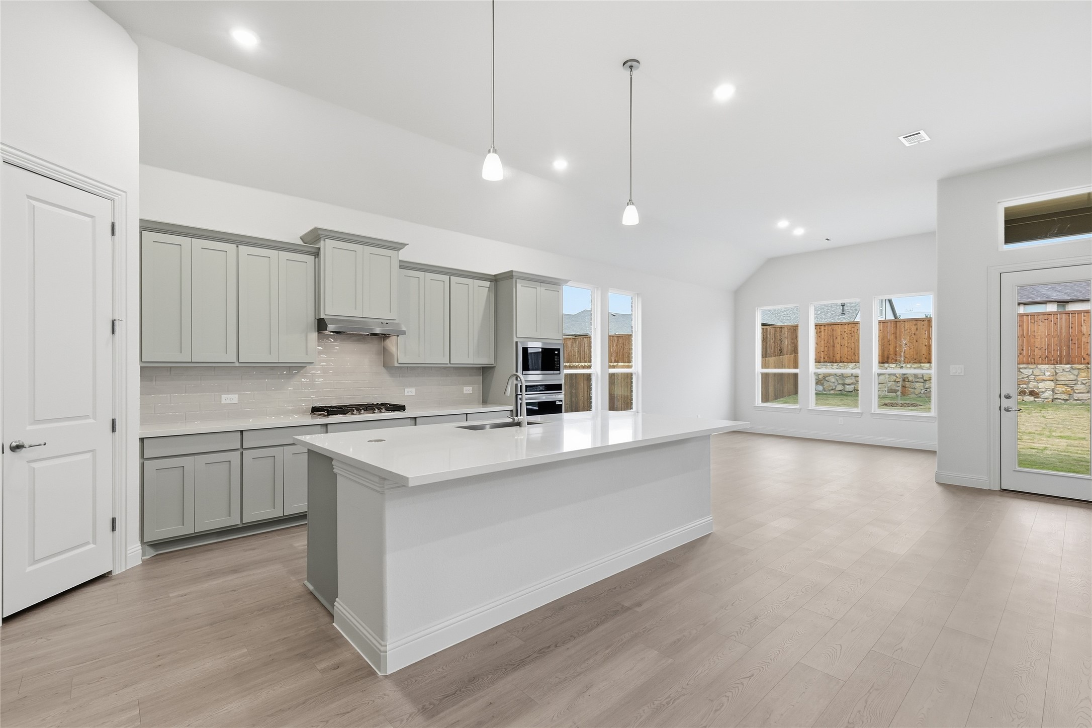 556 Flint Road Waxahachie TX 75167