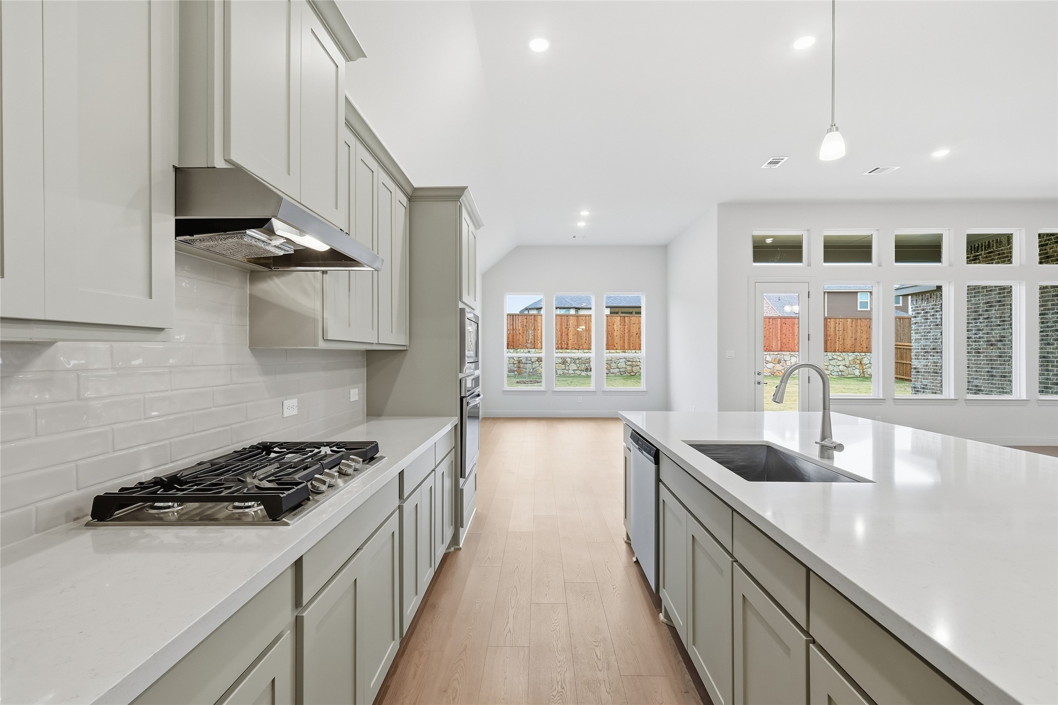 556 Flint Road Waxahachie TX 75167